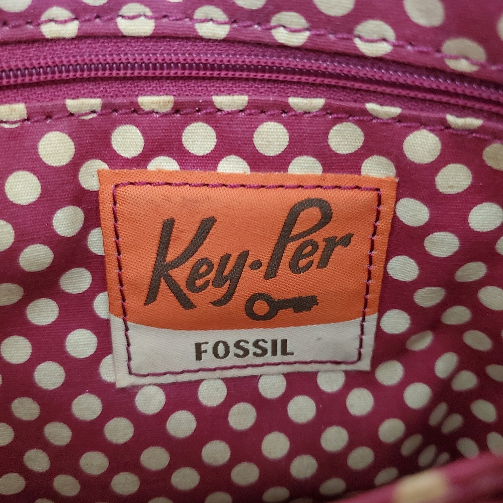 Fossil KeyPer Crossbody Quilted Purse Raspberry Adjustable Strap READ - Picture 2 of 9